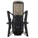 Microfon studio AKG P-420